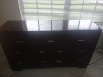 Dresser for clothes