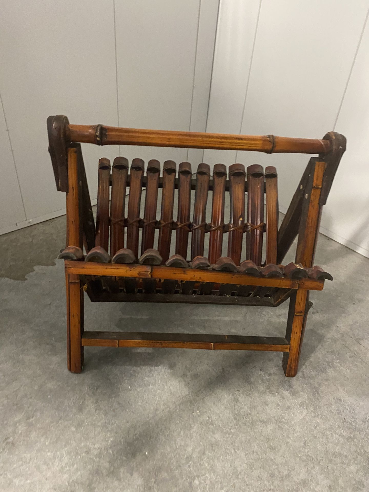 Bamboo Style Magazine Rack