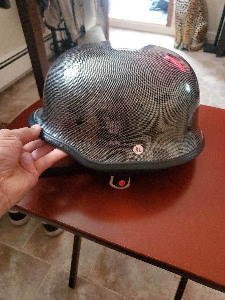 German Helmet Carbon Fiber Must Have A Big Dome