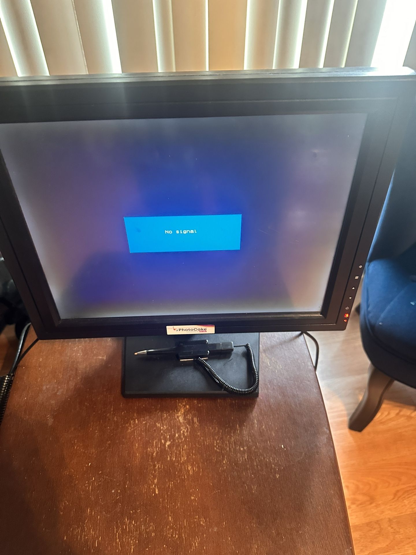 15 inch TFT-LCD VGA 300cd/m2 4:3 Touch Screen Monitor Pos display 1024x768 