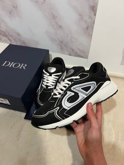Dior b30 white brand new with box size 9