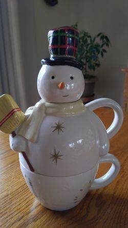 Hallmark Snowman Teapot