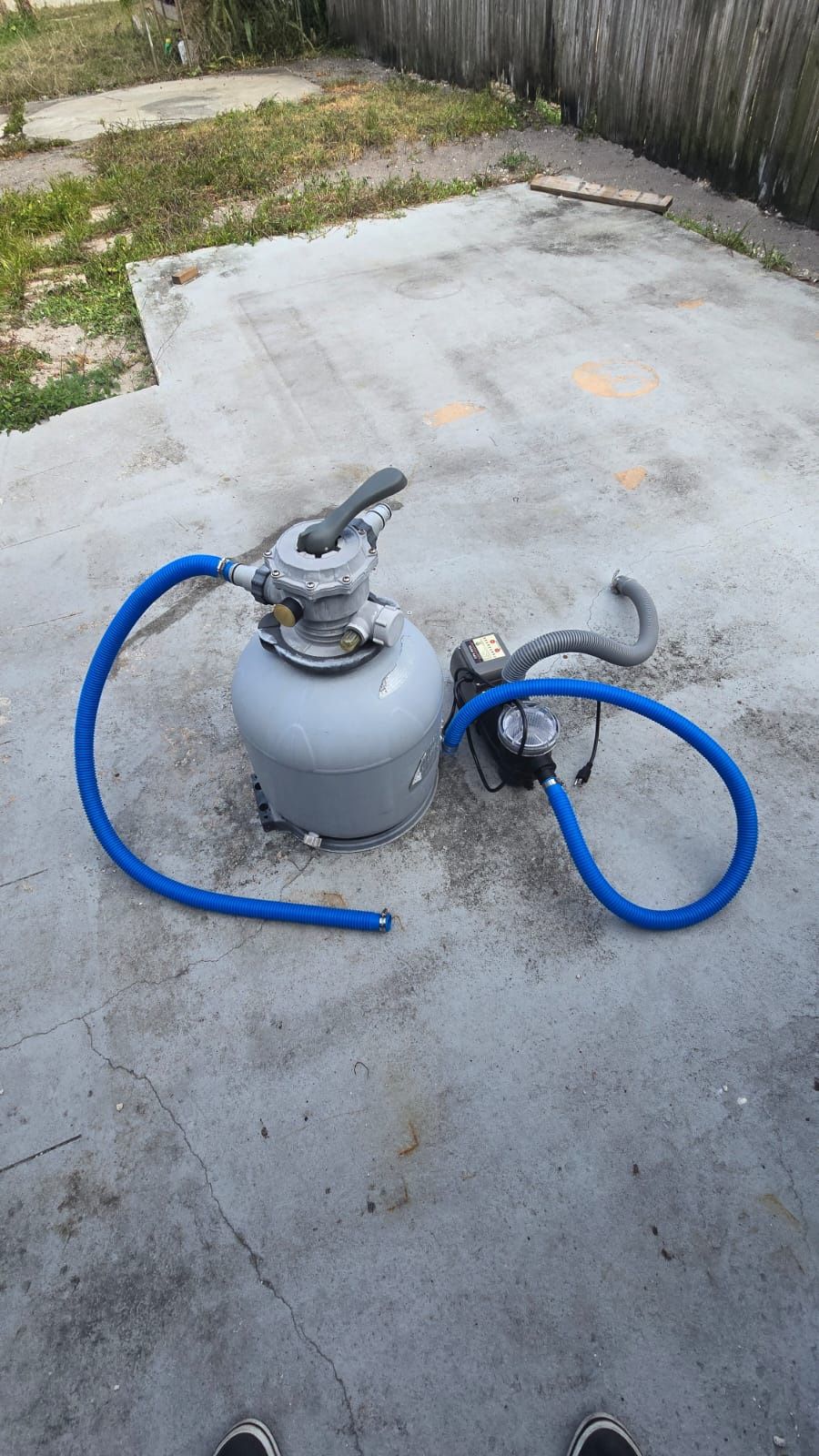 Water pump & filter for swimming pools