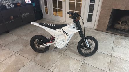 Throne Strike Electric Dirt Bike 48v