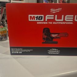 Milwaukee Grip Jig Saw