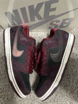 Nike SB Dunk Riot