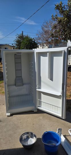 Whirlpool 20 CF stand-up freezer