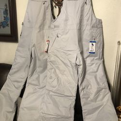 WOMENS  GERRY SNOW  OVERALLS  45 EACH CASH ONLY AVAILABLE AA