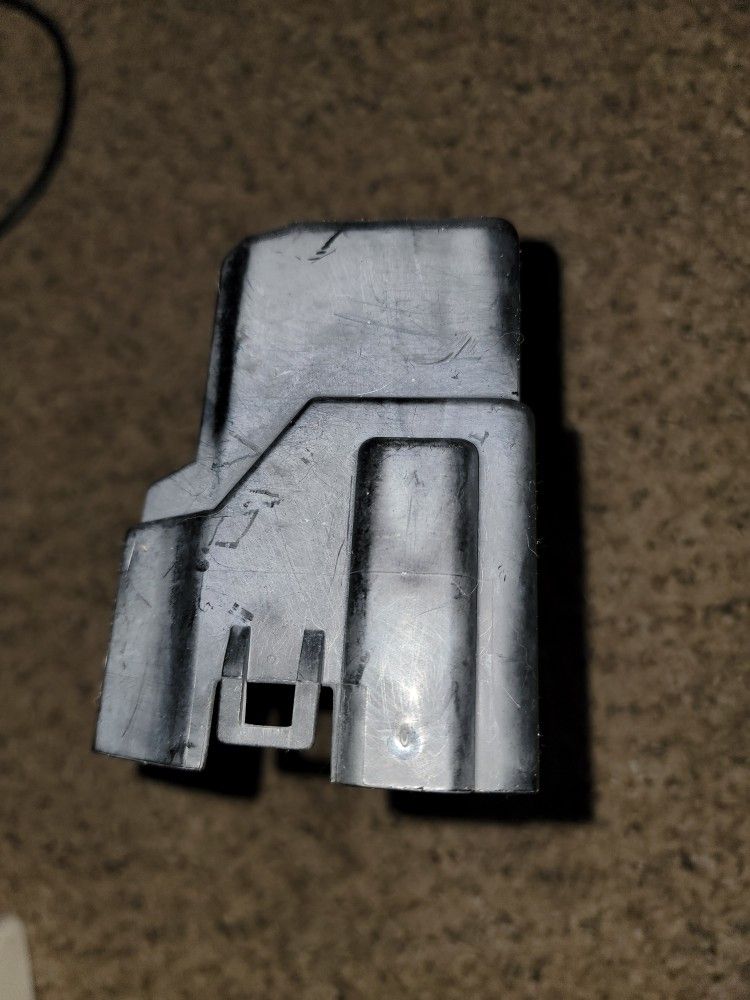 03-07 NISSAN MURANO FUSE BOX COVER
