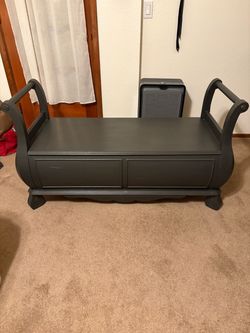 Wooden storage bench - black