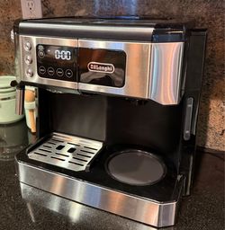 De’Longhi  coffee/espresso/cappuccino all in one machine
