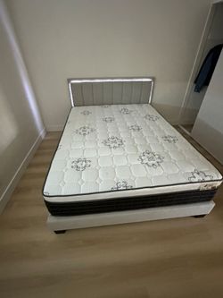 Queen Size Mattress Pillow Top New bedframe sold separately