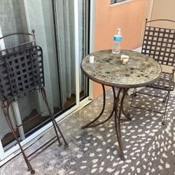 2 Chair + Table Like Very Good 