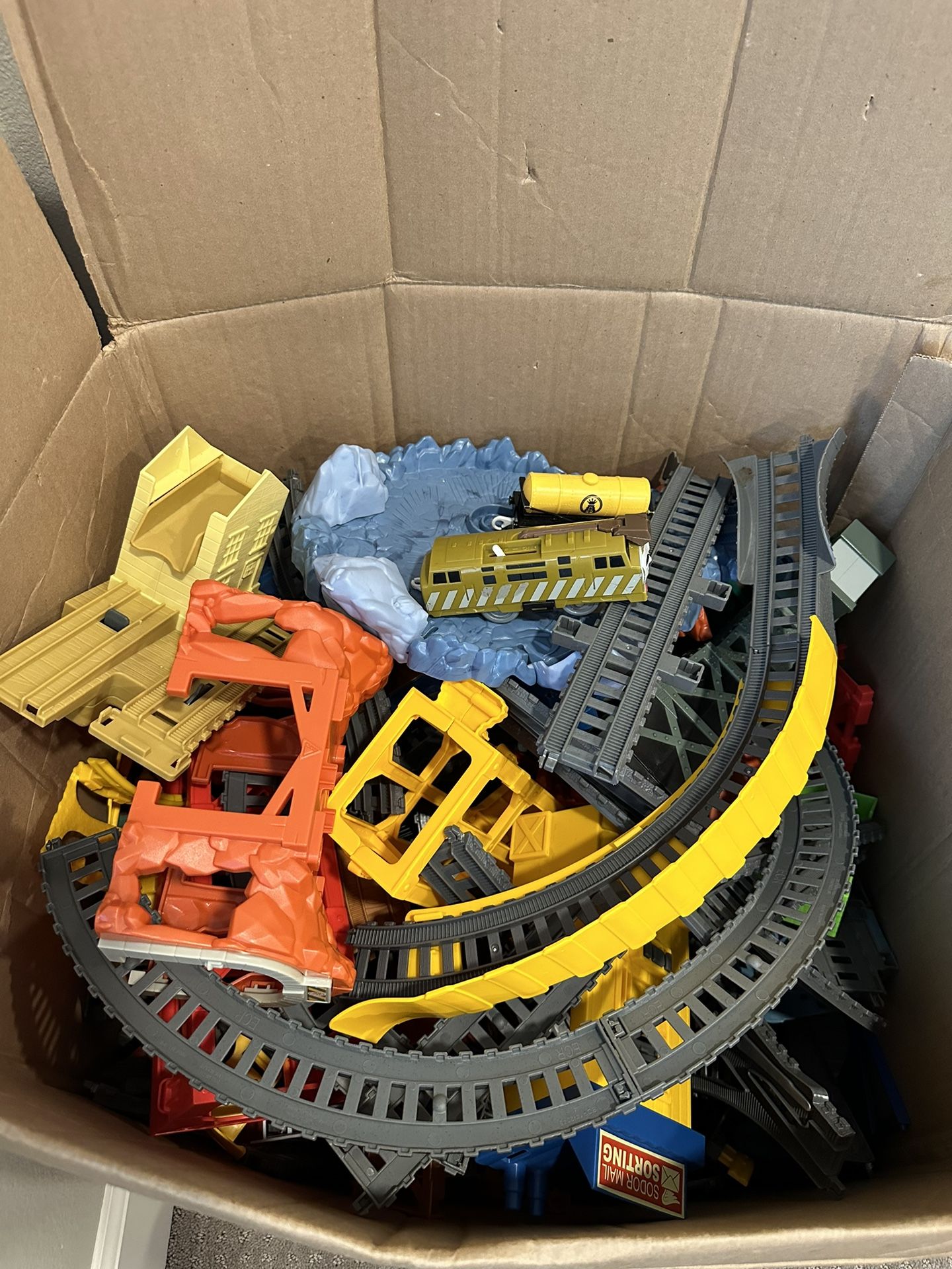 Train Set 300+ Pieces