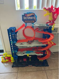 Hot wheels ultimate garage