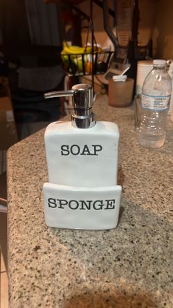 Dish soap dispenser Dish soap dispenser