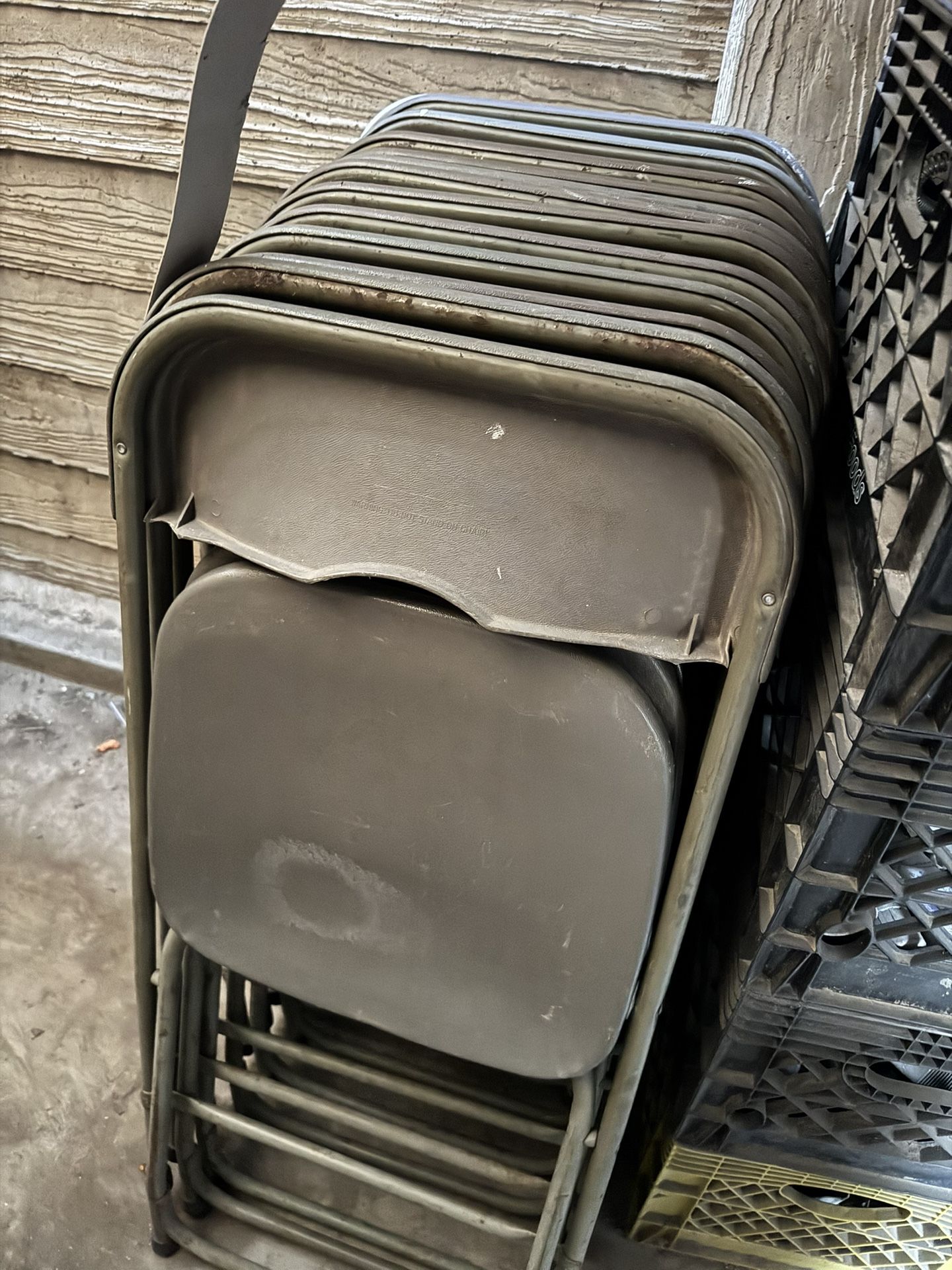 24 Foldable Chairs