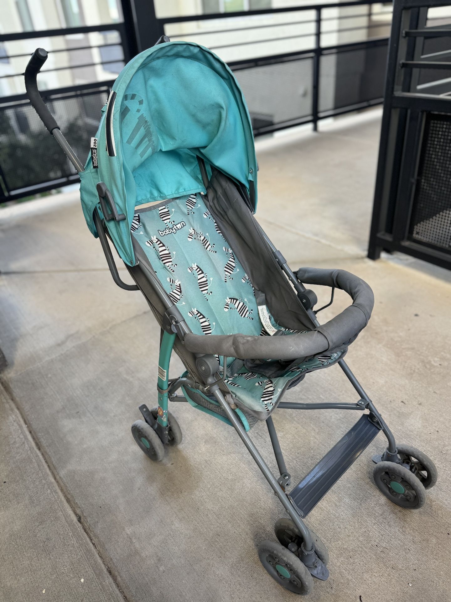 Stroller 