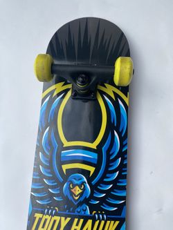 Tony Hawk 31 Inch Skateboard, Tony Hawk Signature Series 2, 9-Ply Maple  Deck Skateboard for Cruising, Carving, Tricks and Downhill