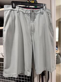 Puma Men’s Striped Golf Shorts - Size 34 (W34) light sage green
