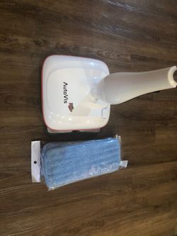 Electronic floor mop
