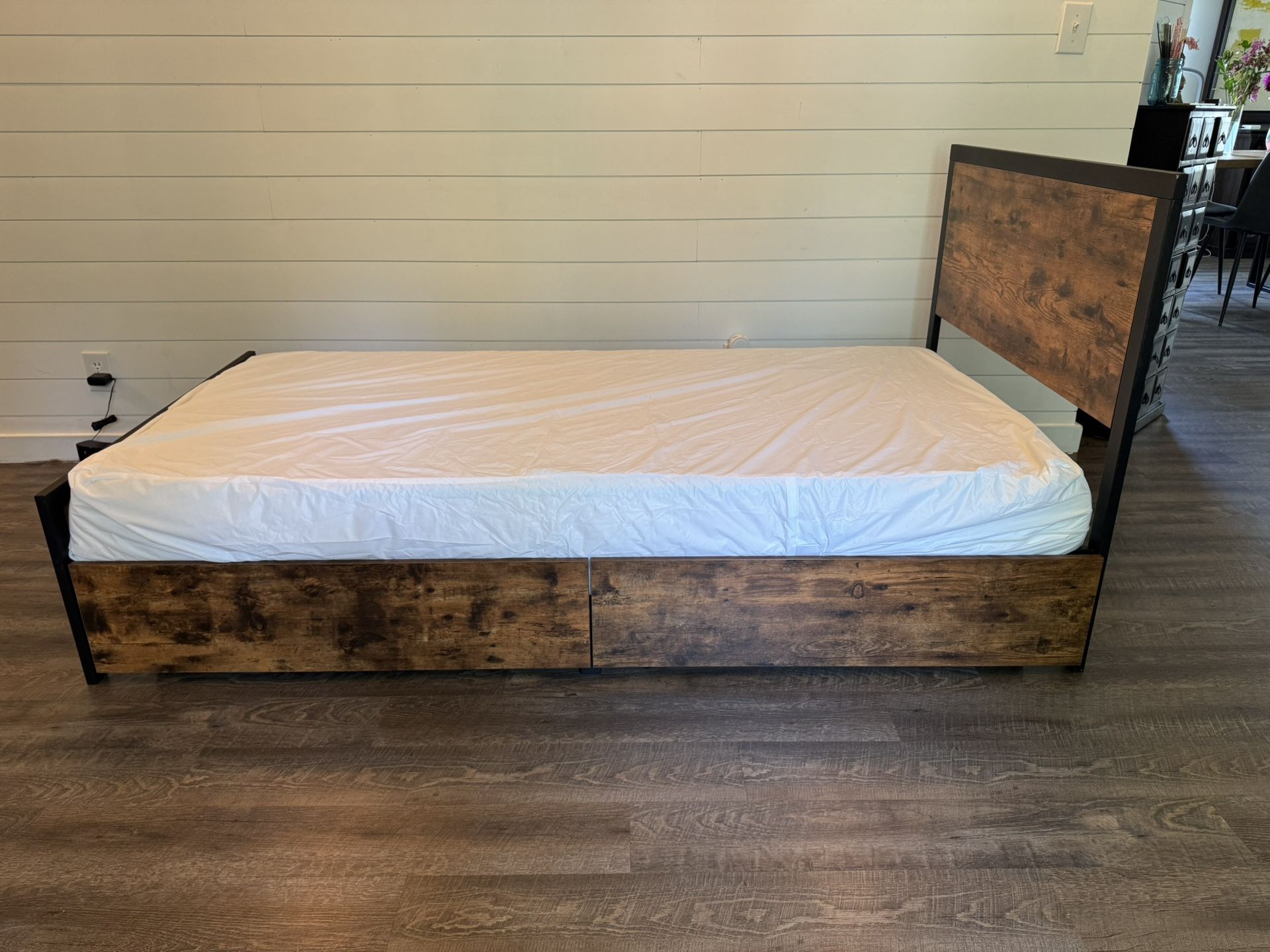 Twin Bed Two Drawers