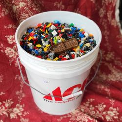 5 Gallon Bucket Of Legos 15 Pounds for Sale in Tacoma WA OfferUp