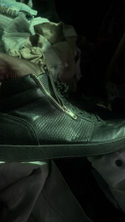 Black Shoes