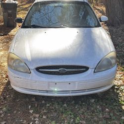 2003 Ford Taurus