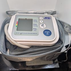 A & D Products Medical Upper Arm Blood Pressure Monitor Model UA-767F)  Preowner
