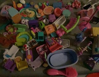 Big Barbie Mystery Bag (Furniture & Toys)