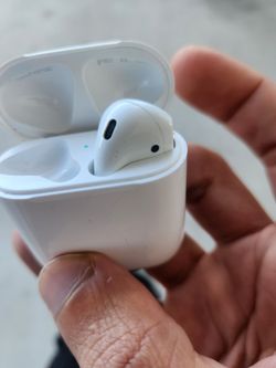 Apple  Airpods 2nd Generation 