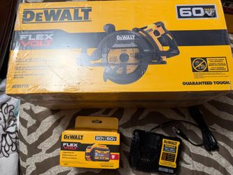 DEWALT 7 1/4 FLEXVOLT saw kit