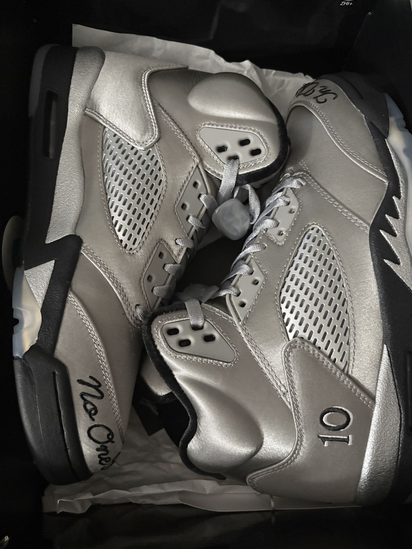 Ds Size 8 Men Wing Jordan 5s Market At 220 I’m Looking For Trades Need Ds Supreme Forces Size 8 Or 8.5