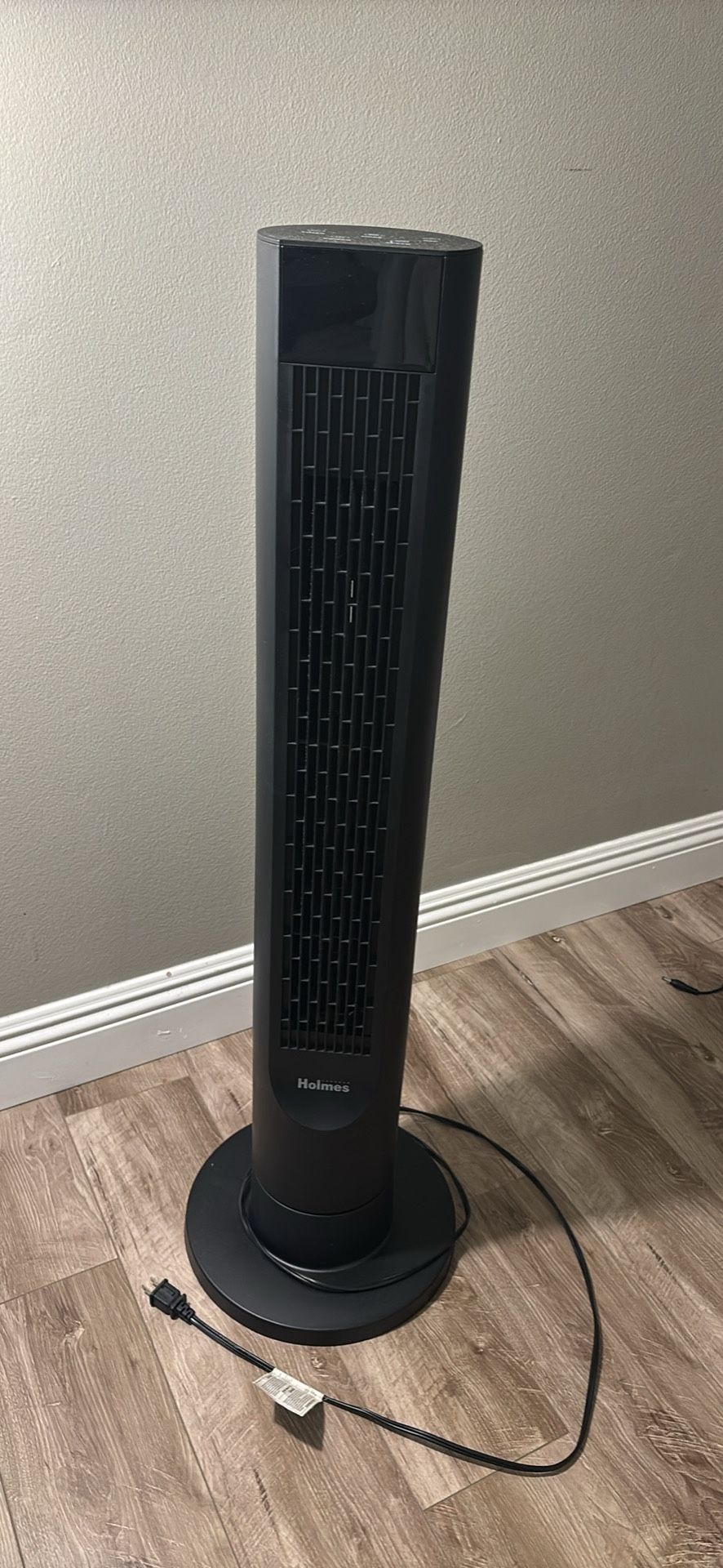 Holmes 40” Digital Tower Fan Black color   Rarely used