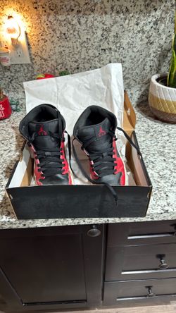 Nike Air Jordan’s size 9 and a half