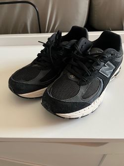 New balance women’s size 5 1/2  in good condition