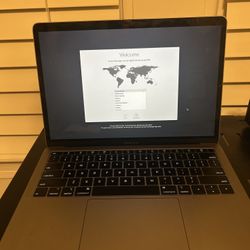 MacBook Air 13” 2019 – i5, 8GB RAM, 128GB SSD, Touch ID