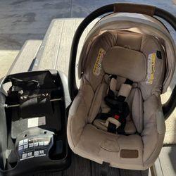 Carseat With Base 
