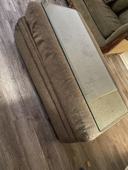 Ottoman With Glas And Storage