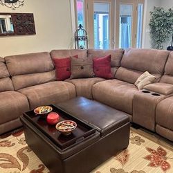 Riverton 6 Peice Sectional Power Recliners + Ottoman 