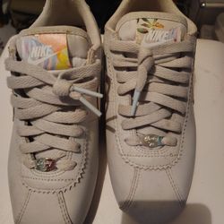 Nike Cortez Woman's 7.5