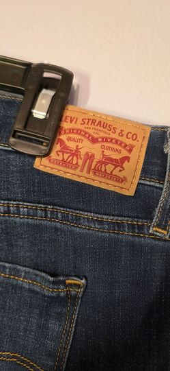 Levi's jeans size 33 womens