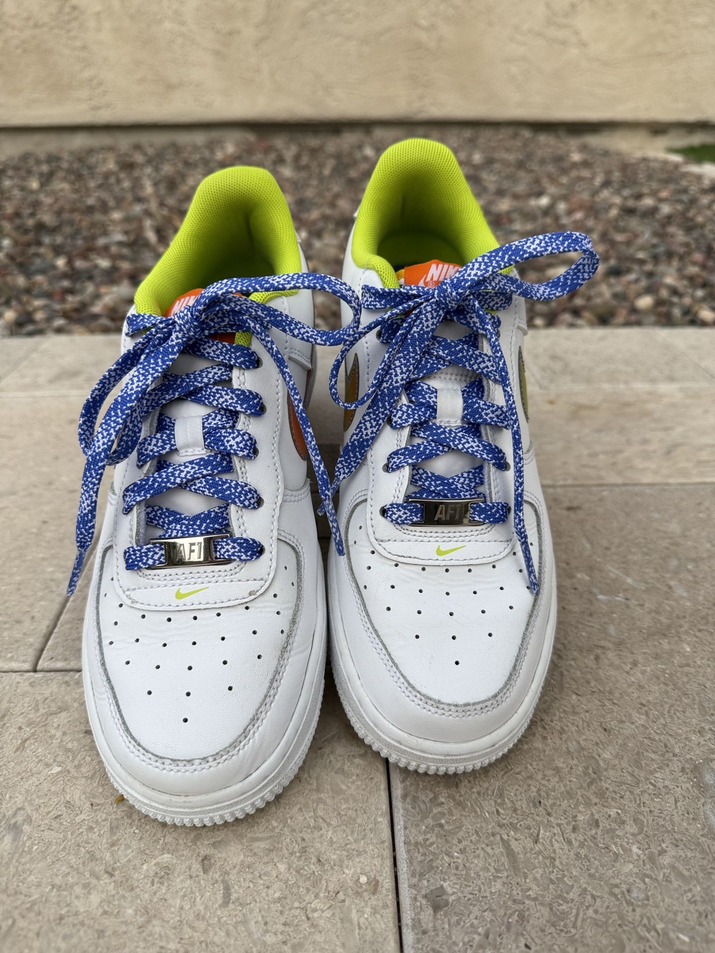 Wmns Nike Air Force 1 ’07 LX