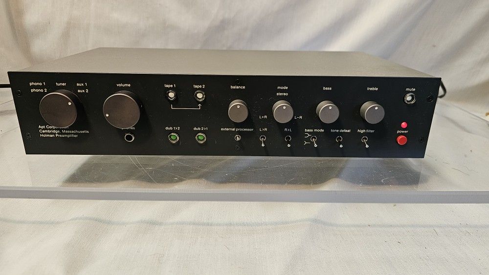 Apt Corporation Holman Preamplifier Preamp Really Nice