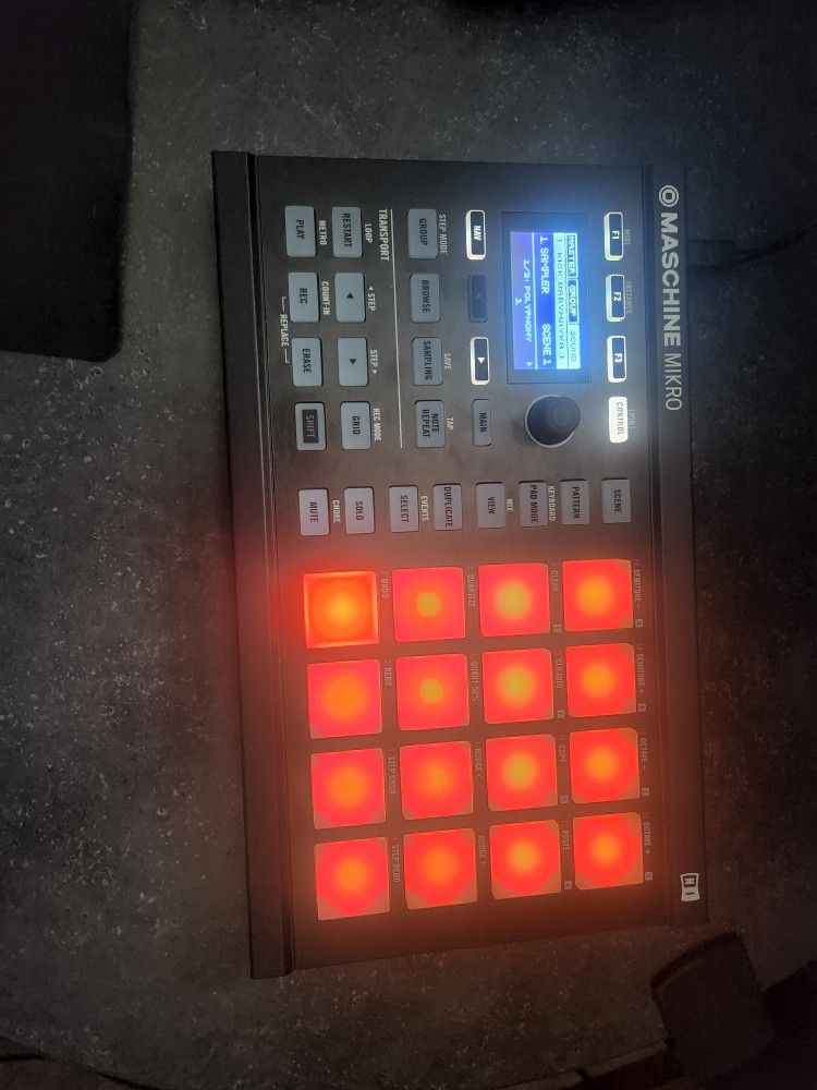 Native Instruments Maschine Mikro Mk2