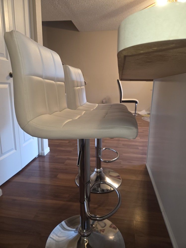 Set of two chair for kitchen island