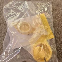 Manual hand breast pump  It's Brand New 