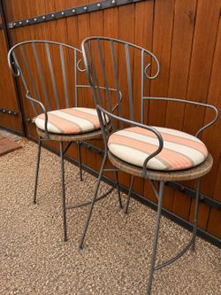 Outdoor bar chairs. Set of 3