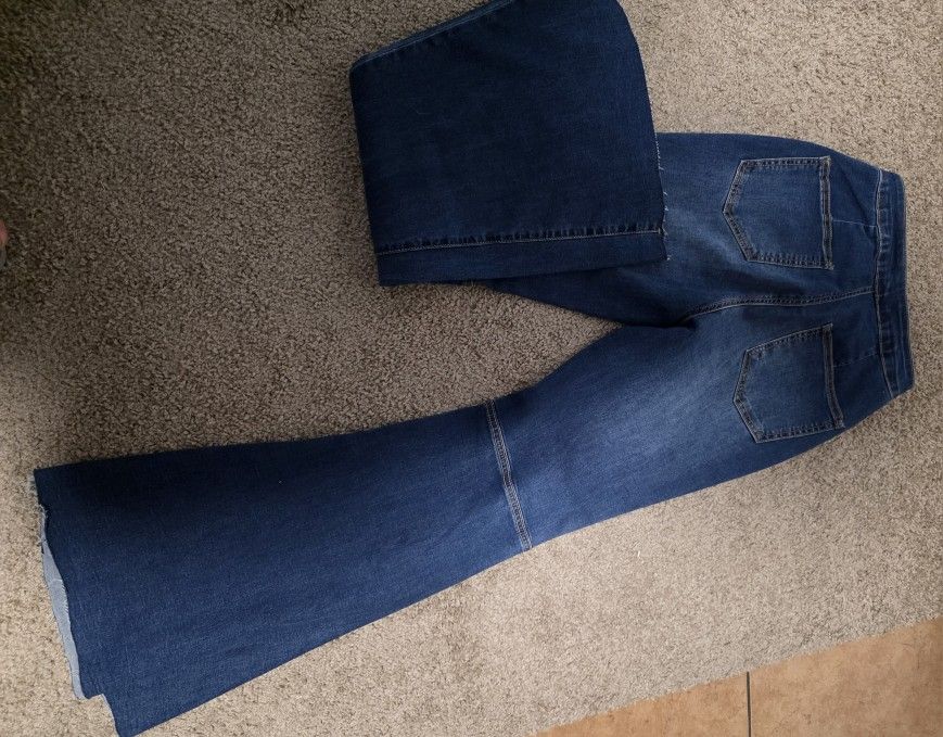 Size 9 Jeans Bell Bottoms Hight Waist